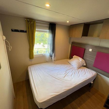 Bungalow Luxe 3 Chambres Surplombant Le Golf De St Tropez Гассен Экстерьер фото
