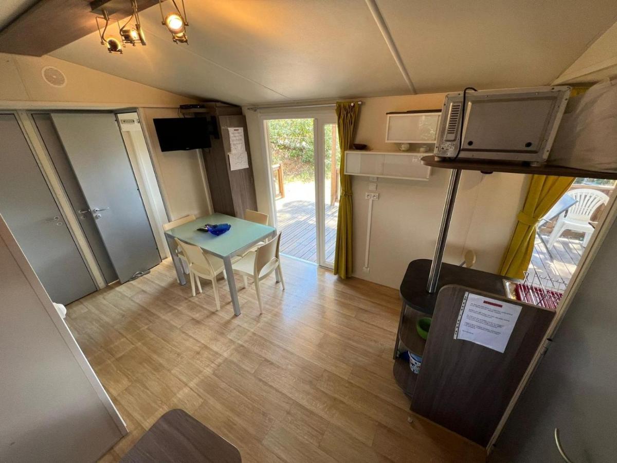 Bungalow Luxe 3 Chambres Surplombant Le Golf De St Tropez Гассен Экстерьер фото