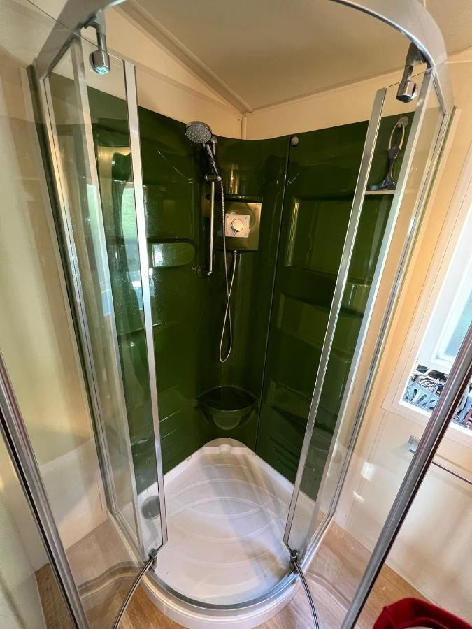 Bungalow Luxe 3 Chambres Surplombant Le Golf De St Tropez Гассен Экстерьер фото