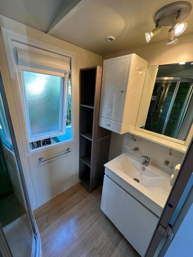Bungalow Luxe 3 Chambres Surplombant Le Golf De St Tropez Гассен Экстерьер фото