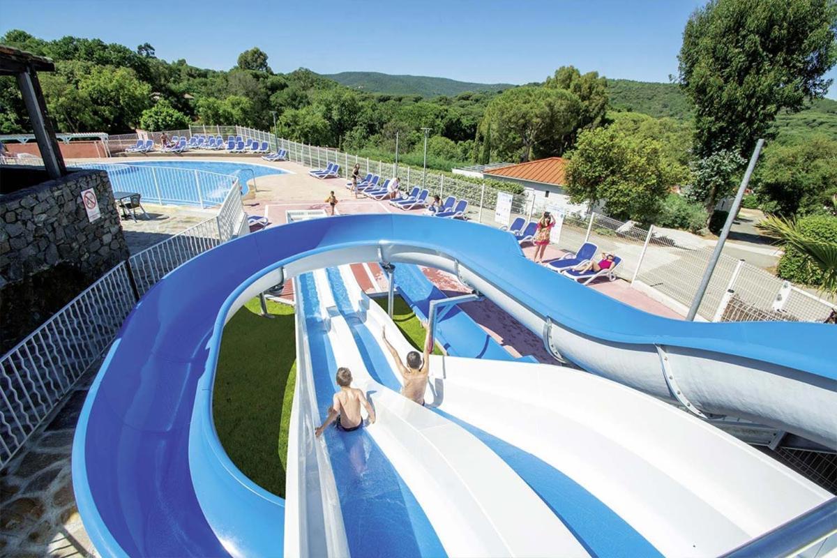 Bungalow Luxe 3 Chambres Surplombant Le Golf De St Tropez Гассен Экстерьер фото